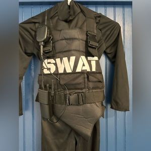 Kids' Deluxe SWAT Halloween Costume
Jumpsuit S - Hyde & EEK! Boutiquer